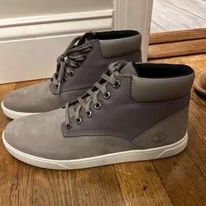 Mens timberland sneaker size 8 grey